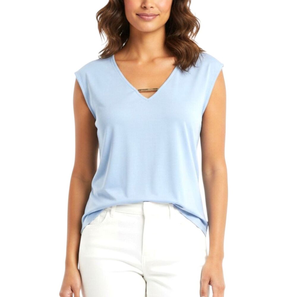 Emaline Light Blue V-Neck Womens Small‎ Cap Sleeve Knit Top Silver Detail